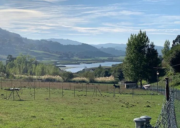 Precioso Atico Con Piscina En Entorno Rural, Relax, Cerca De La Playa Y Montana Apartmán Limpias