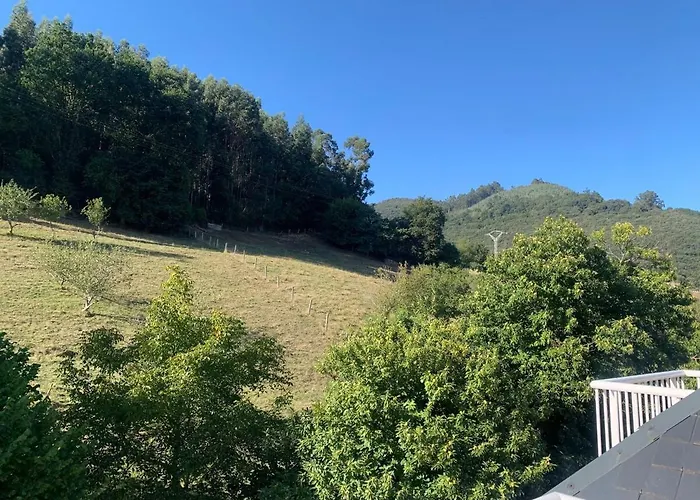 Precioso Atico Con Piscina En Entorno Rural, Relax, Cerca De La Playa Y Montana