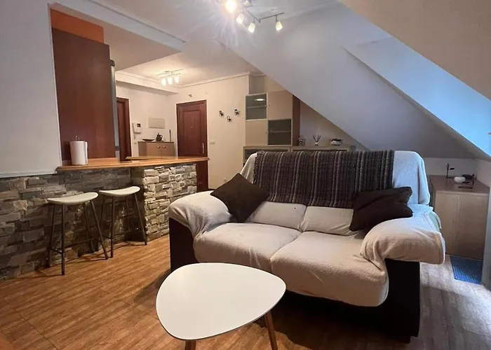 Precioso ático Con Piscina En Entorno Rural, Relax, Cerca De La Playa Y Montaña * Limpias