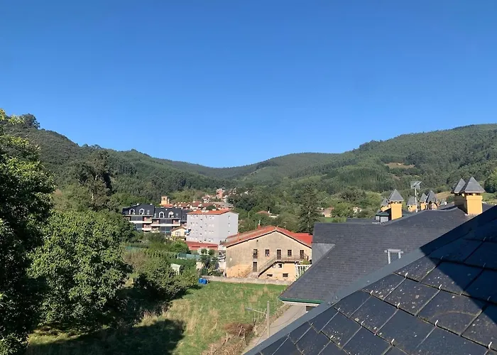 Precioso ático Con Piscina En Entorno Rural, Relax, Cerca De La Playa Y Montaña Apartamento Limpias